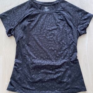 FILA black leopard short sleeve w/back pocket